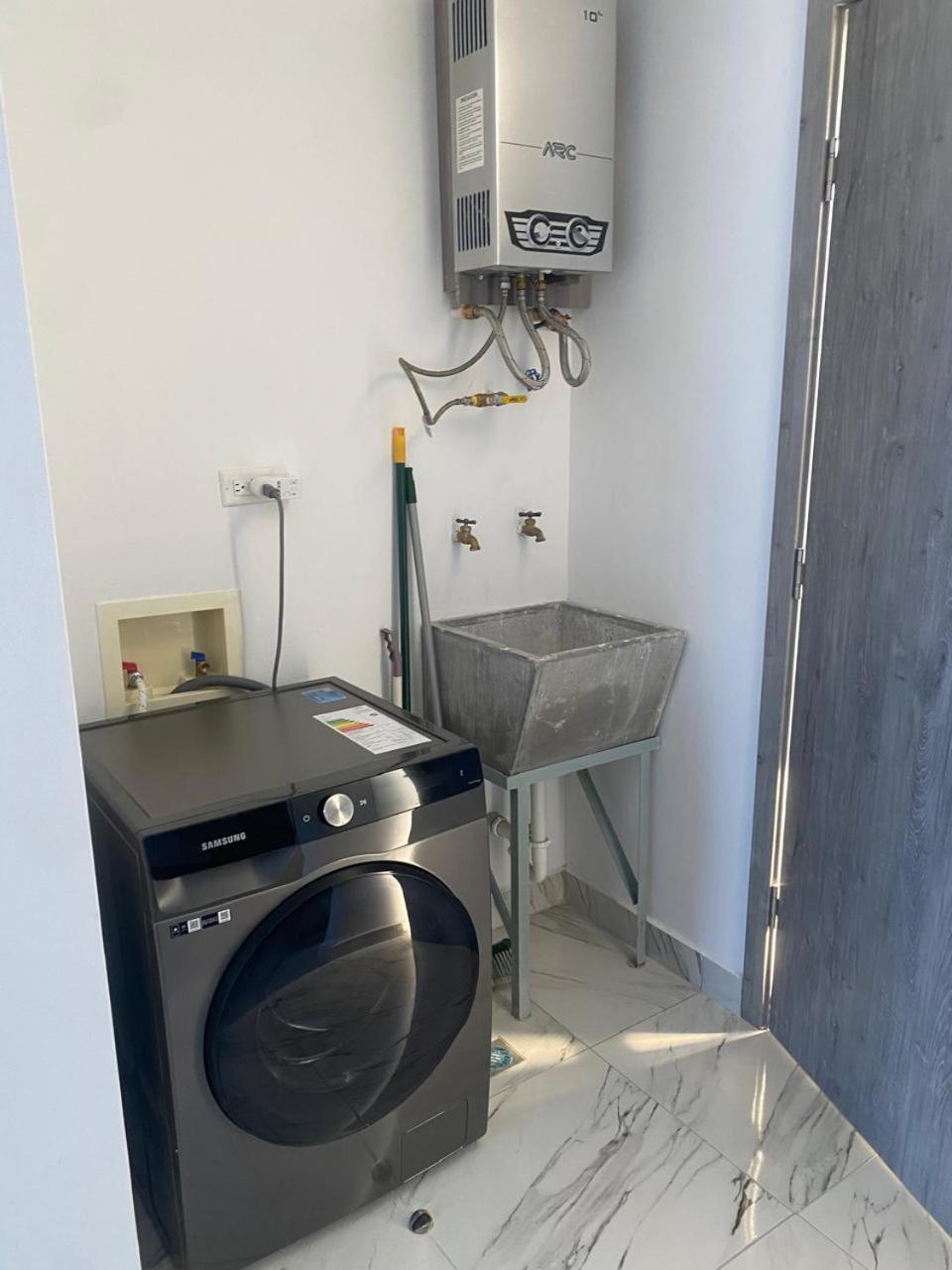Apartamento En Avenida Balboa Aparthotel *